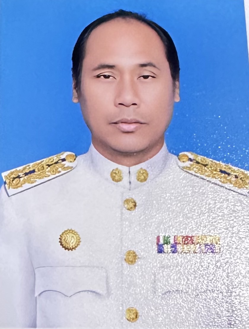 นายสุทธิพงศ์ เพชรศรี